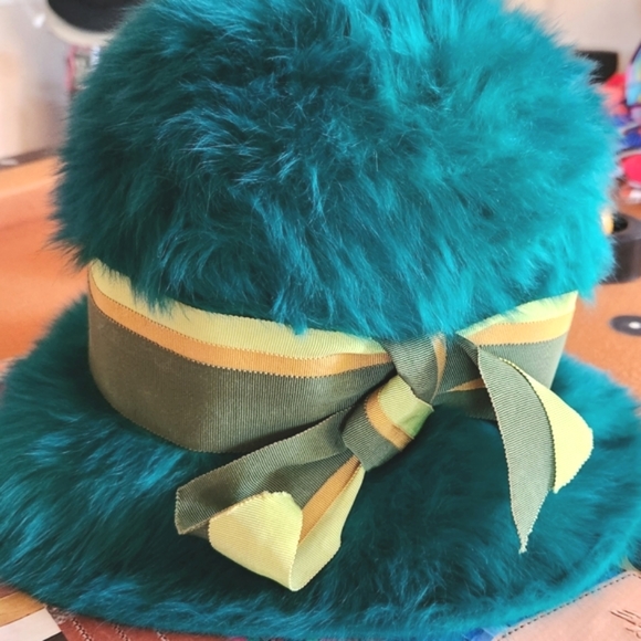 70s DACHETTES Lilly Dache Shag Fur Mod Green Ribbon Twiggy UNION Hat EUVC S - Picture 7 of 12